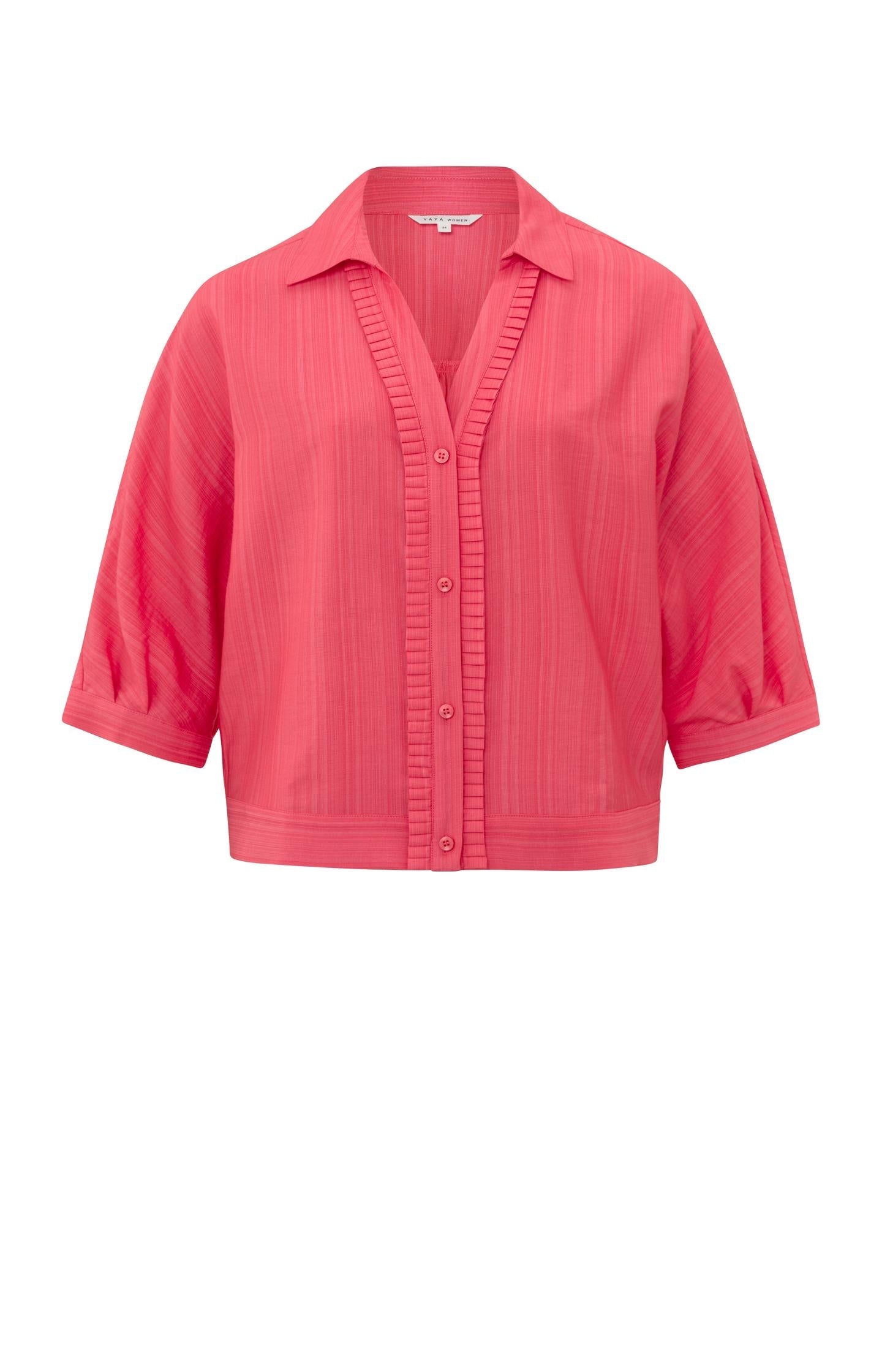 Batwing blouse with V-neck, half long sleeves and buttons - Type: product