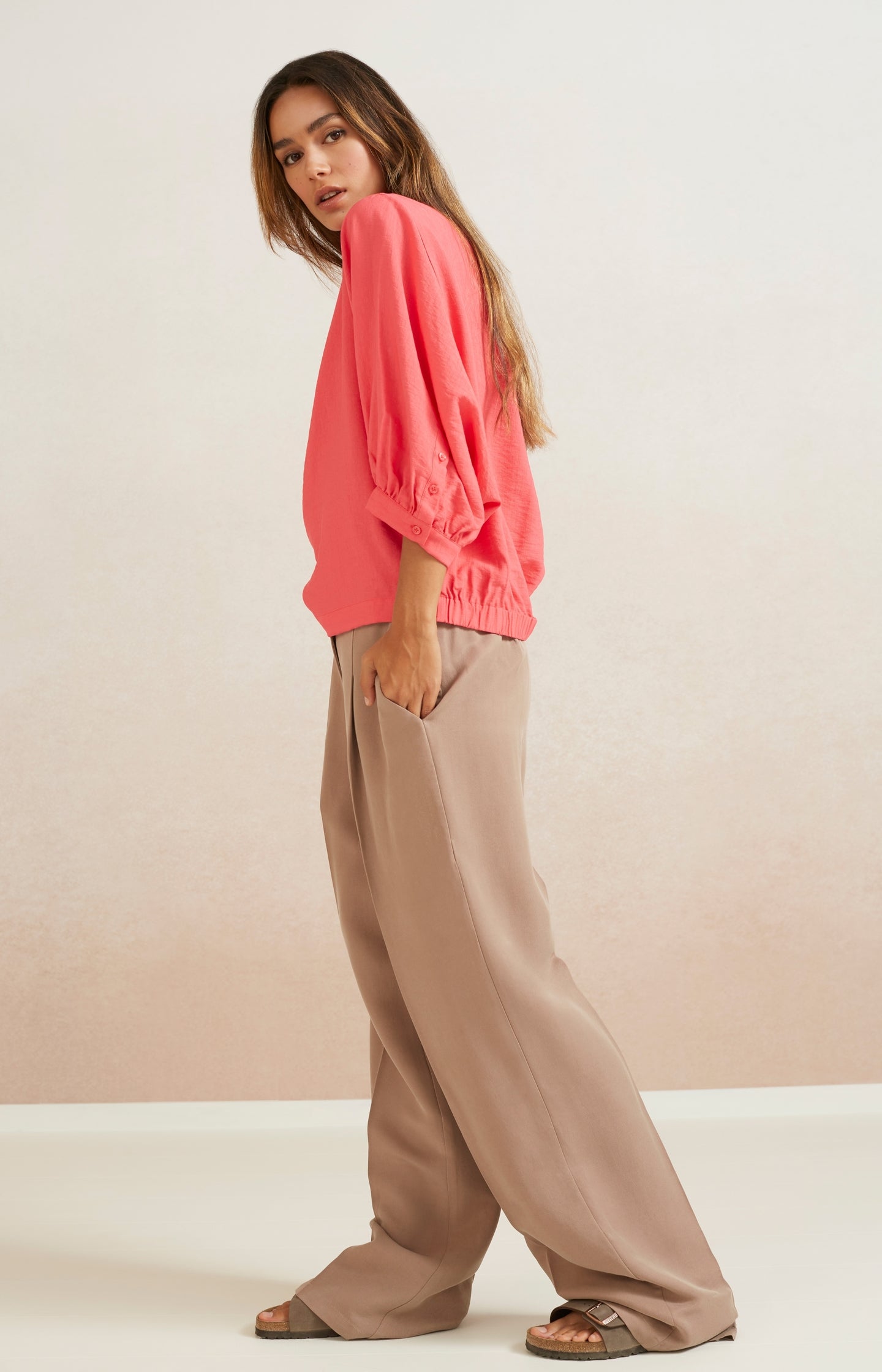 Batwing top with boatneck and long sleeves in wide fit - Type: lookbook