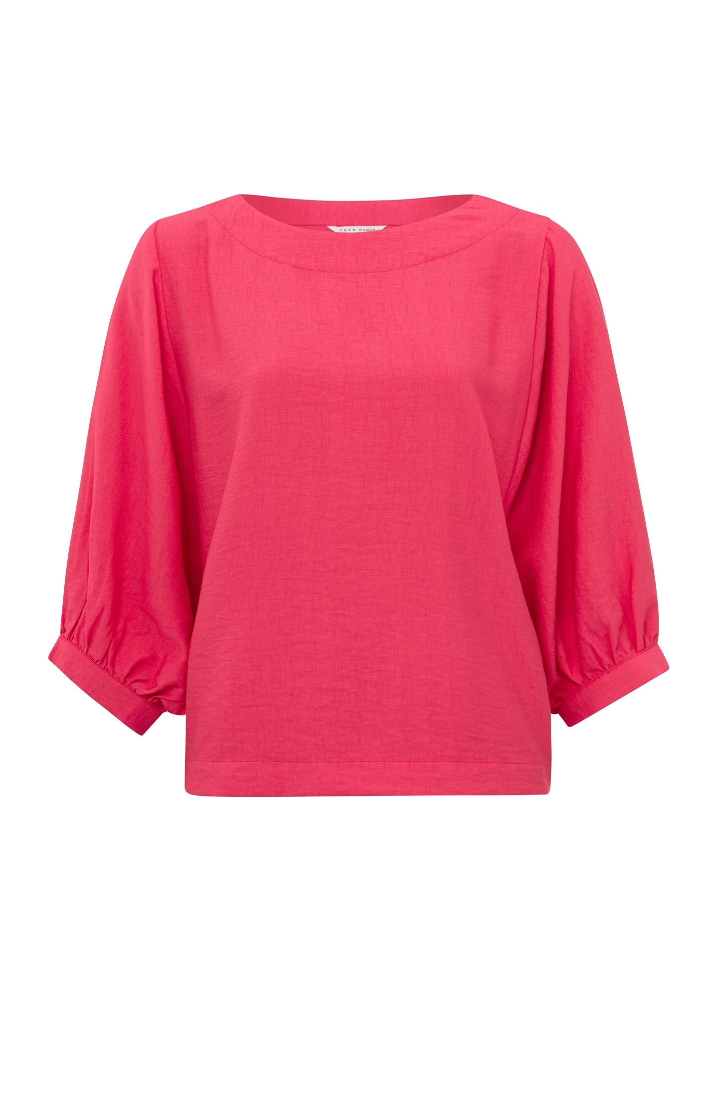 Batwing top with boatneck and long sleeves in wide fit - Type: product