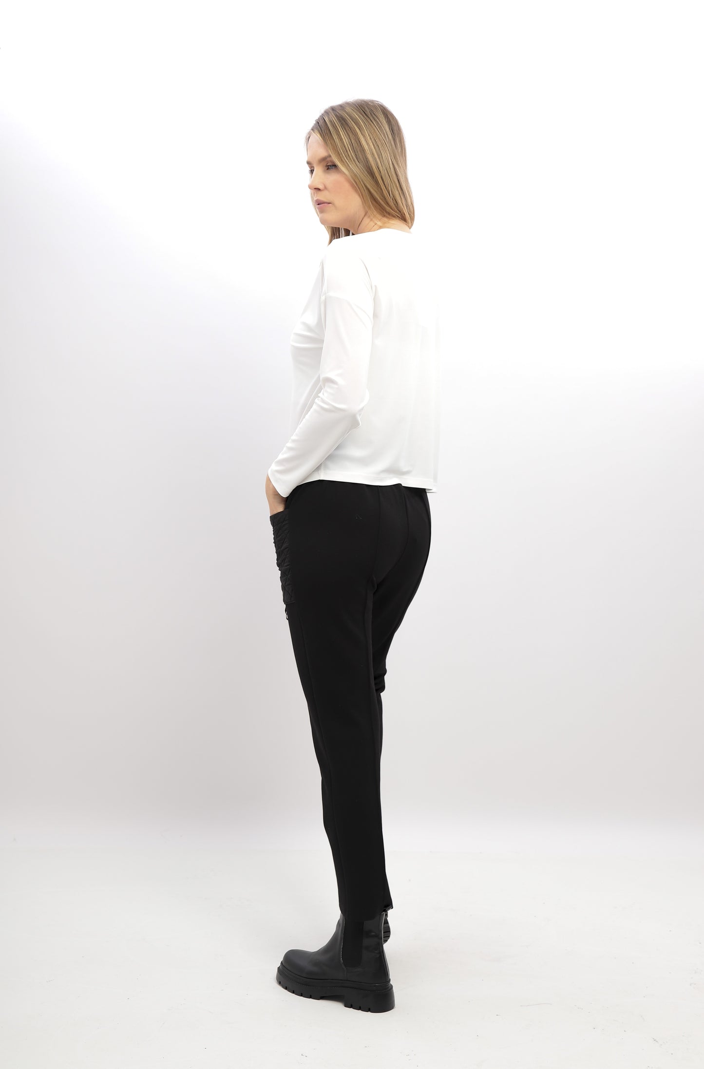 Basic Long Sleeved Top with side Ruched Detail 8 I-24AW-4270-10 ECRU