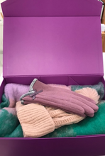 Load image into Gallery viewer, LUXURY GIFT HAT SCARF GLOVE BOX SET
