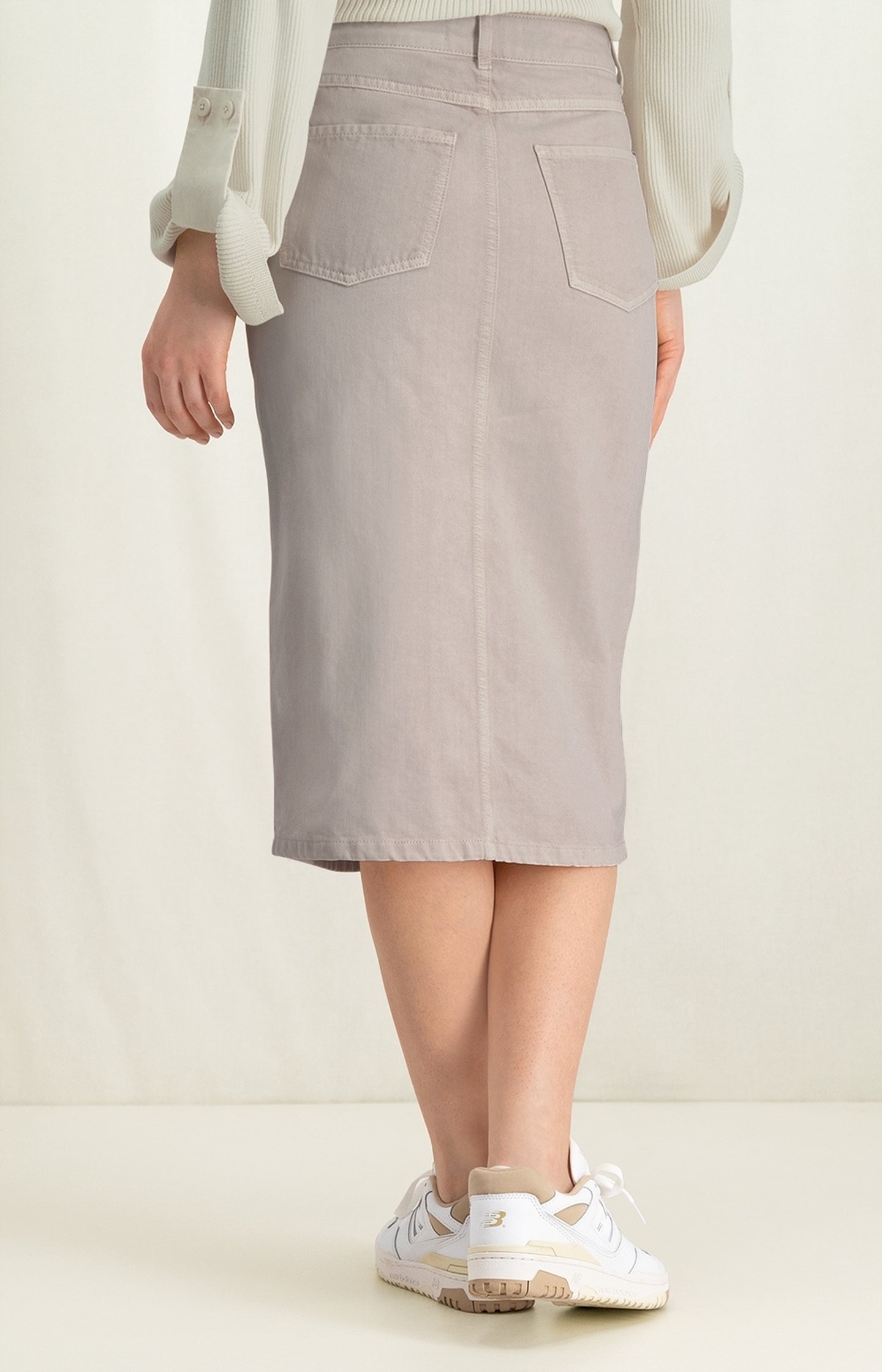 Denim midi skirt with buttons and slit in cotton