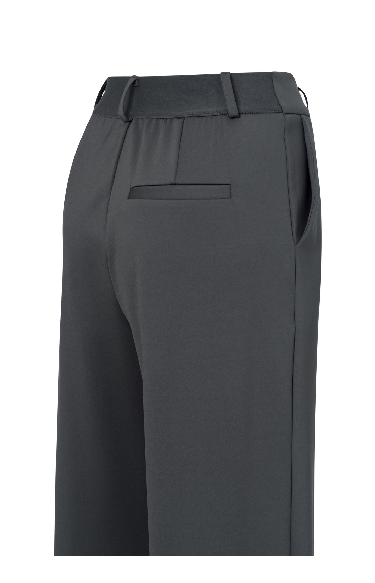 Jersey trousers with wide legs and pleated details