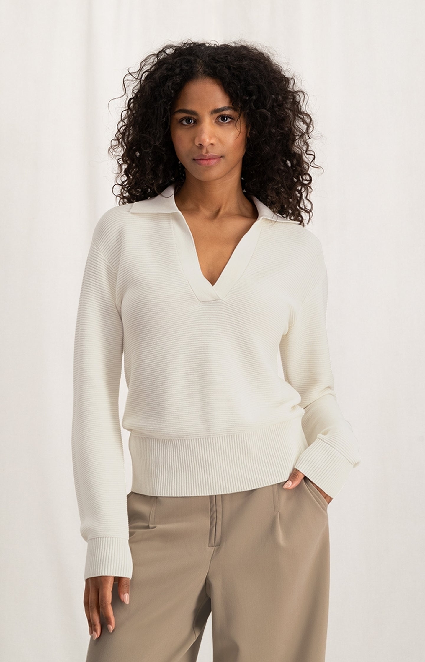 Ribbed sweater with collar, V-neck and long sleeves - Ivory White