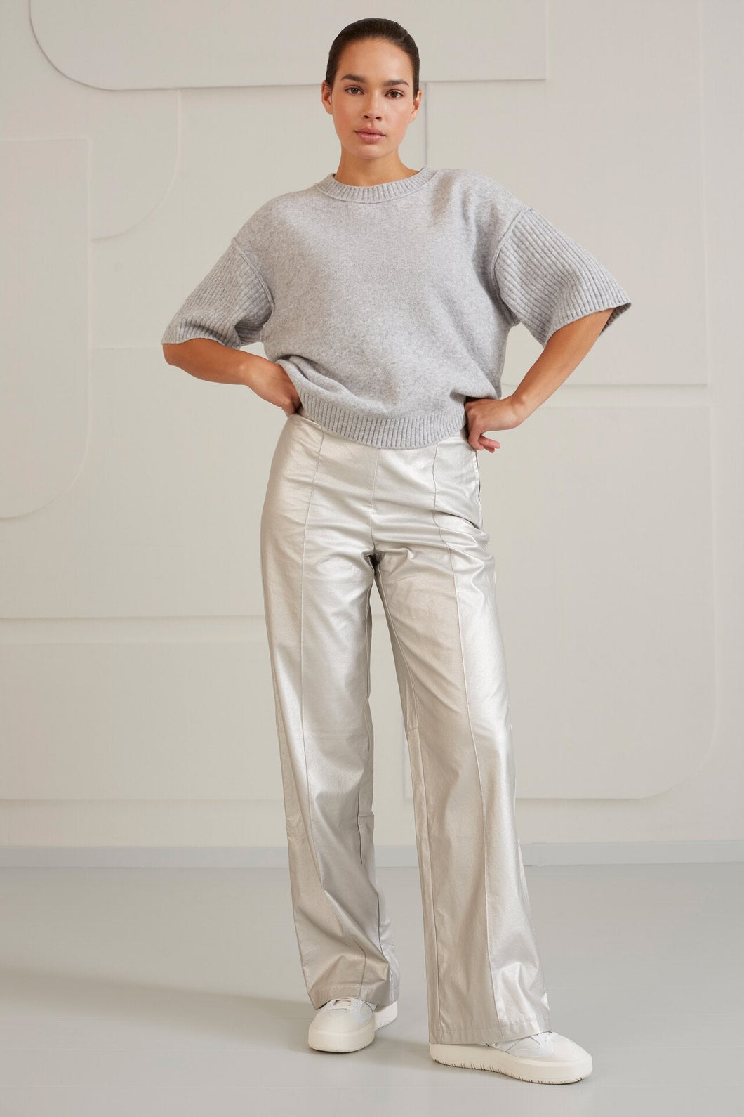 Metallic faux leather trousers with wide leg and zip Silver Metallic