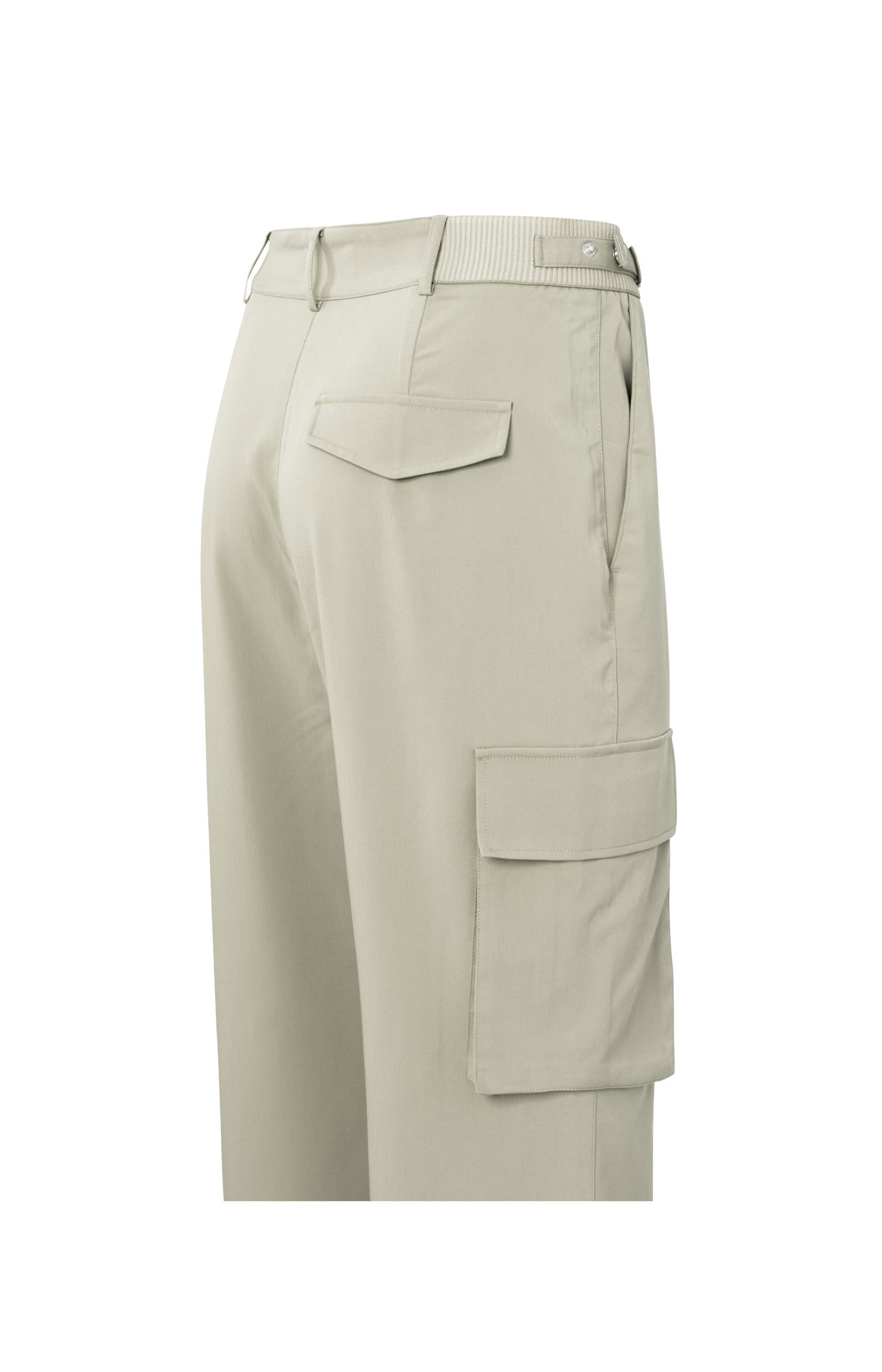 Cargo trousers with wide legs, pockets and waist details