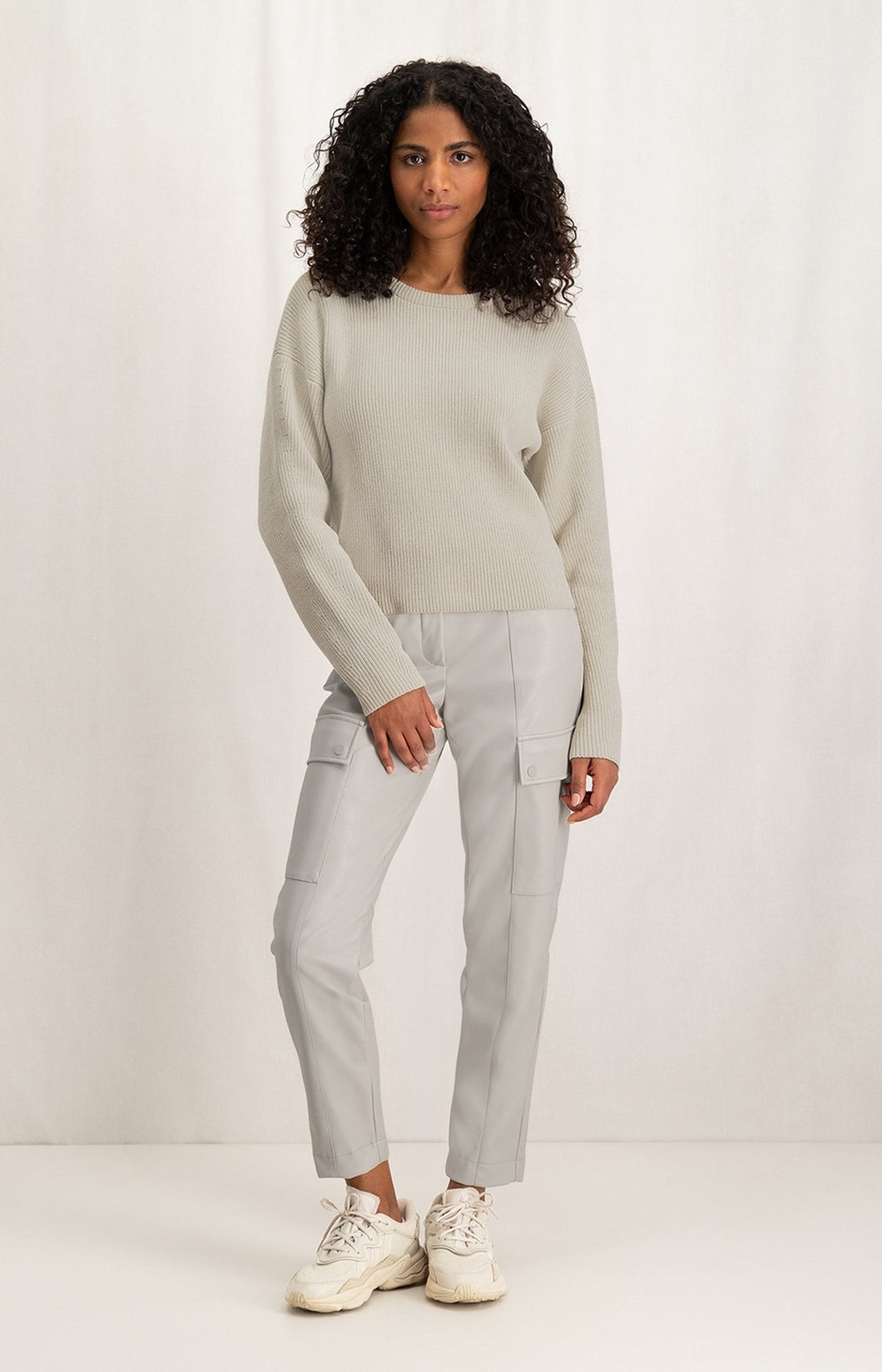 Chenille sweater with crewneck and long sleeves - Silver Lining Beige - Type: closeup