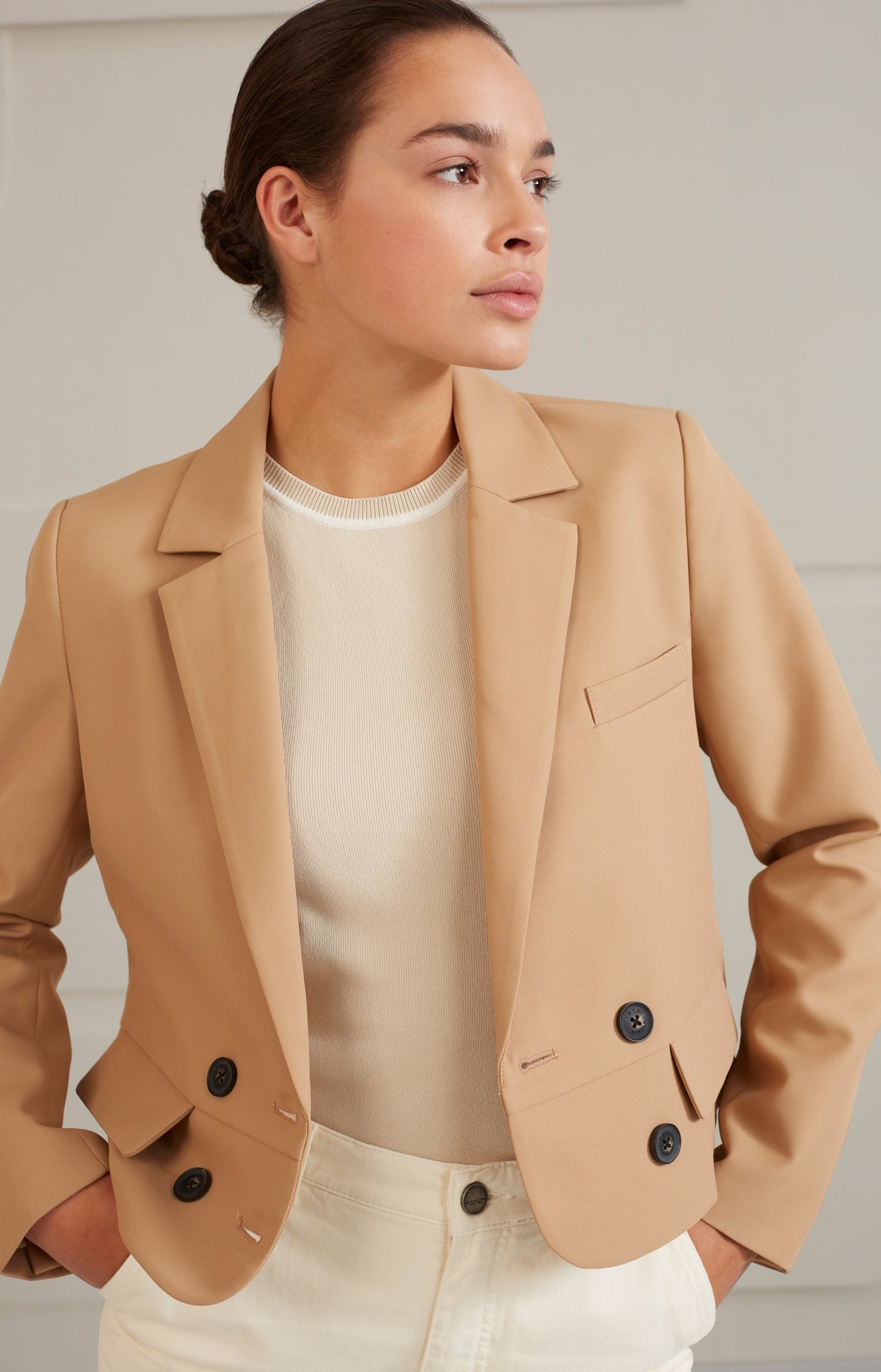 Cropped double breasted blazer with long sleeves and collar - Tannin Brown - Type: lookbook