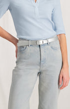 Load image into Gallery viewer, Reversible belt with square buckle and colored side - Silver Metallic - Type: lookbook
