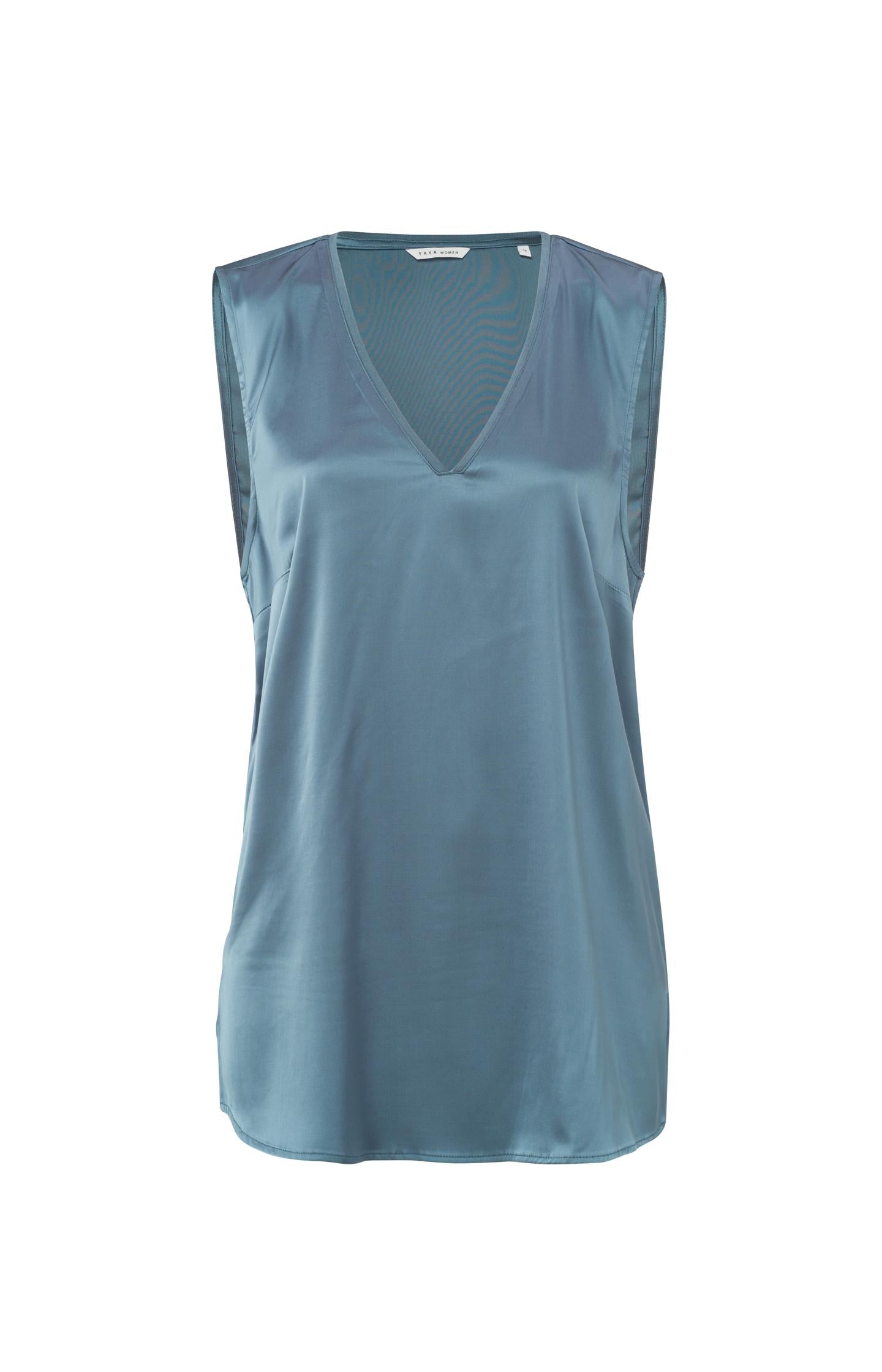Satin singlet with V-neck in a supple fit - Beauty Blue - Type: product