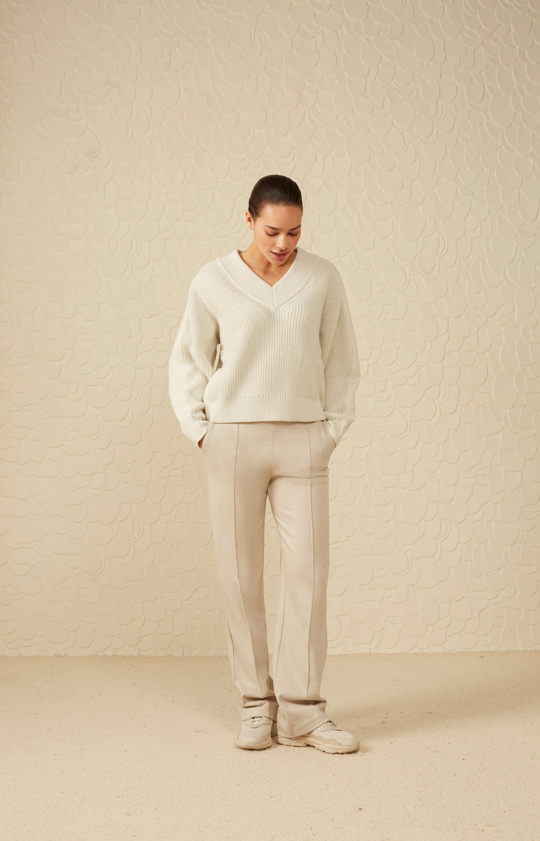 Soft herringbone trousers with pockets and elastic waist - Pure Cashmere Brown Dessin - Type: lookbook