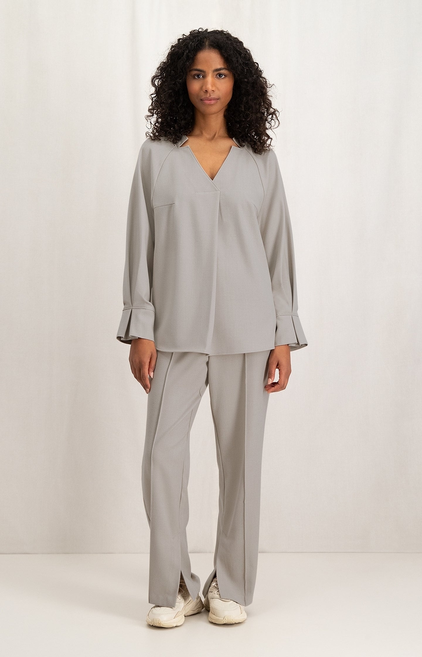 Soft woven wide leg trousers, with elastic waist and slits - Silver Lining Beige Melange - Type: closeup