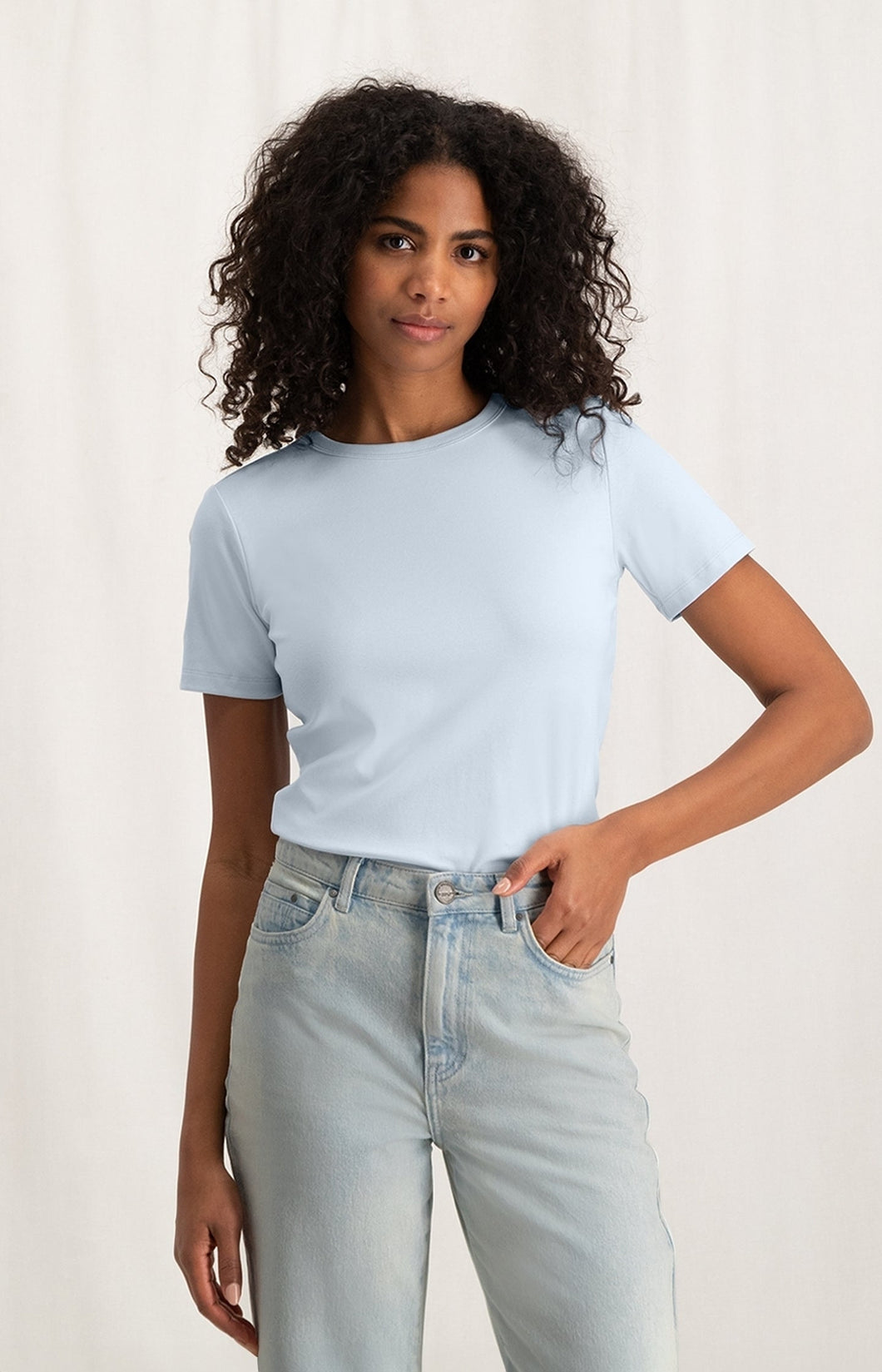 T-shirt with crewneck and short sleeves in regular fit - Plein Air Blue